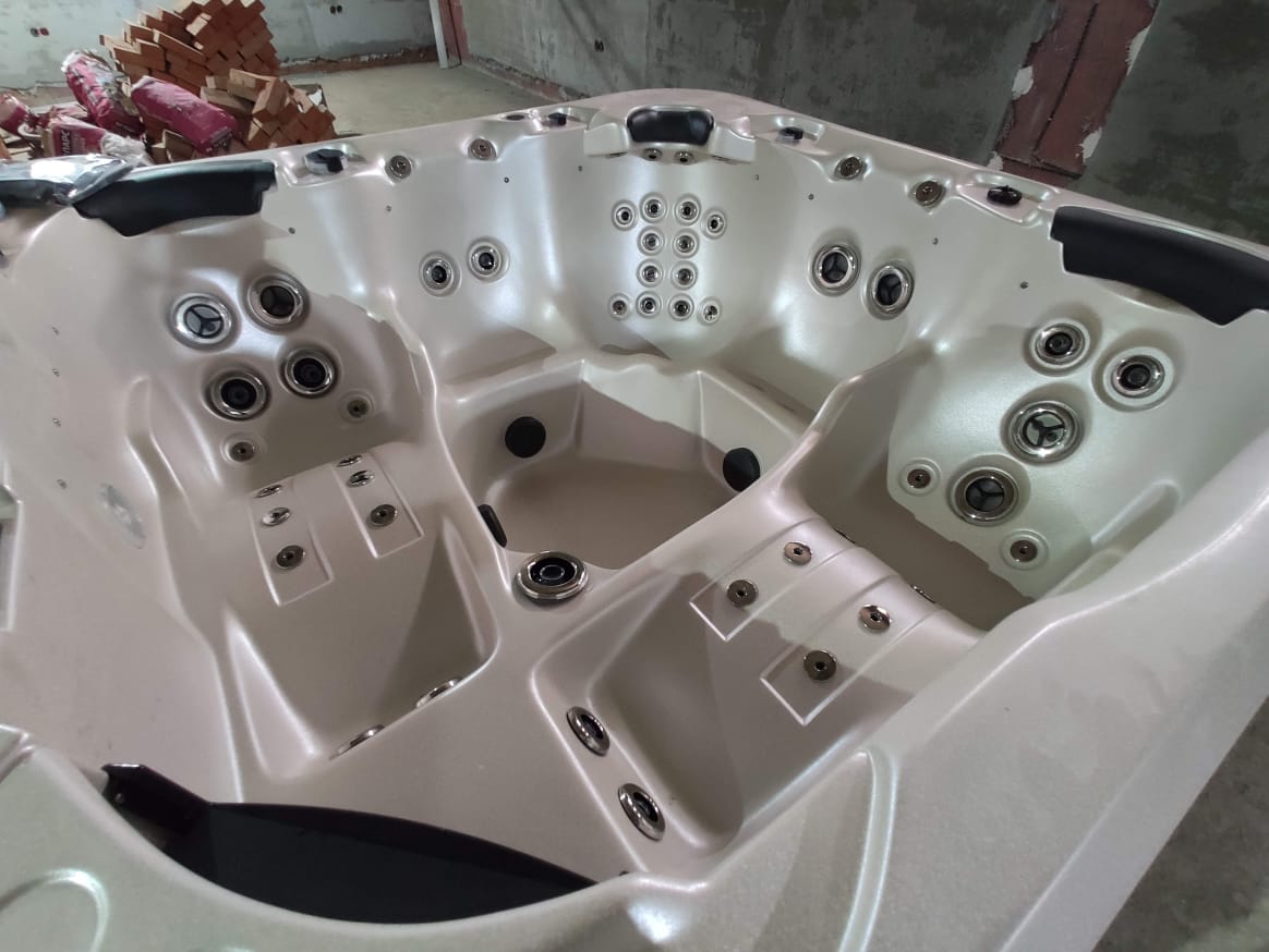 Отгрузка Австралийского спа-бассейна Vortex Spas Cobalt!