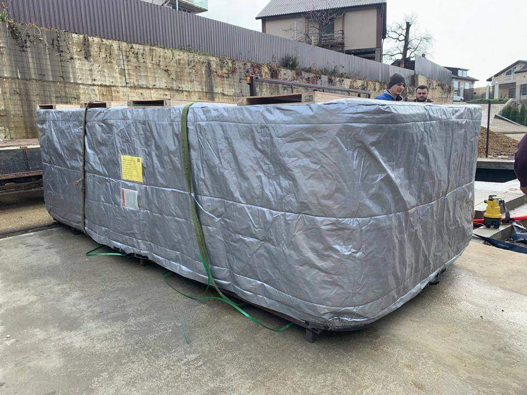 Доставка и установка плавательного спа бассейна Vortex Spas